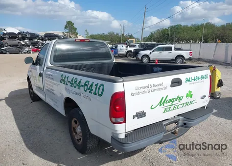 2004 Ford F-150 Heritage Classic from USA, damaged, VIN 2FTRF17284CA02838